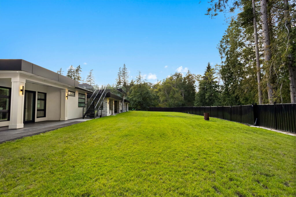 101-web-or-mls-101-print-Photo-101